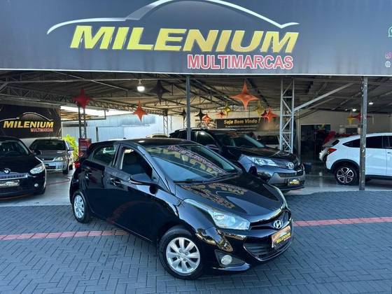 HYUNDAI HB20 1.6 COMFORT PLUS 16V FLEX 4P MANUAL HYUNDAI HB20 1.6 COMFORT PLUS 16V FLEX 4P MANUAL